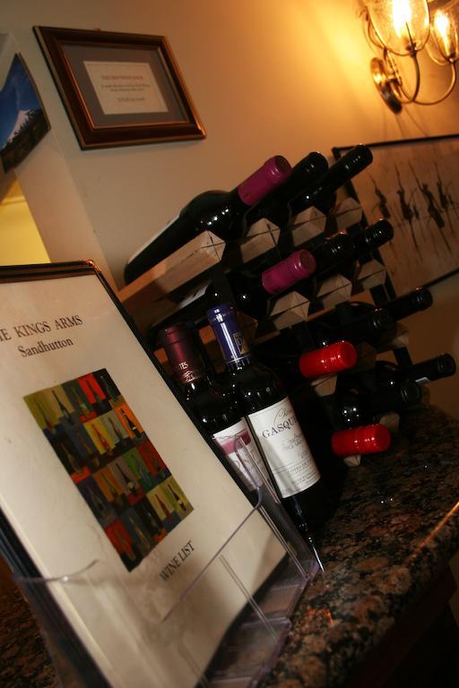 Kings Arms Hotel Тирск Екстериор снимка